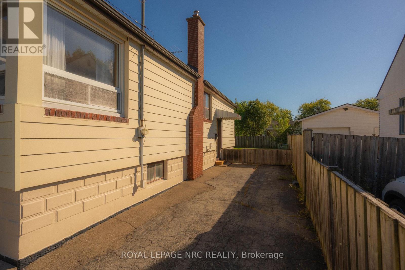 56 Lyons Avenue, Welland, Ontario  L3B 1L7 - Photo 4 - X13847072