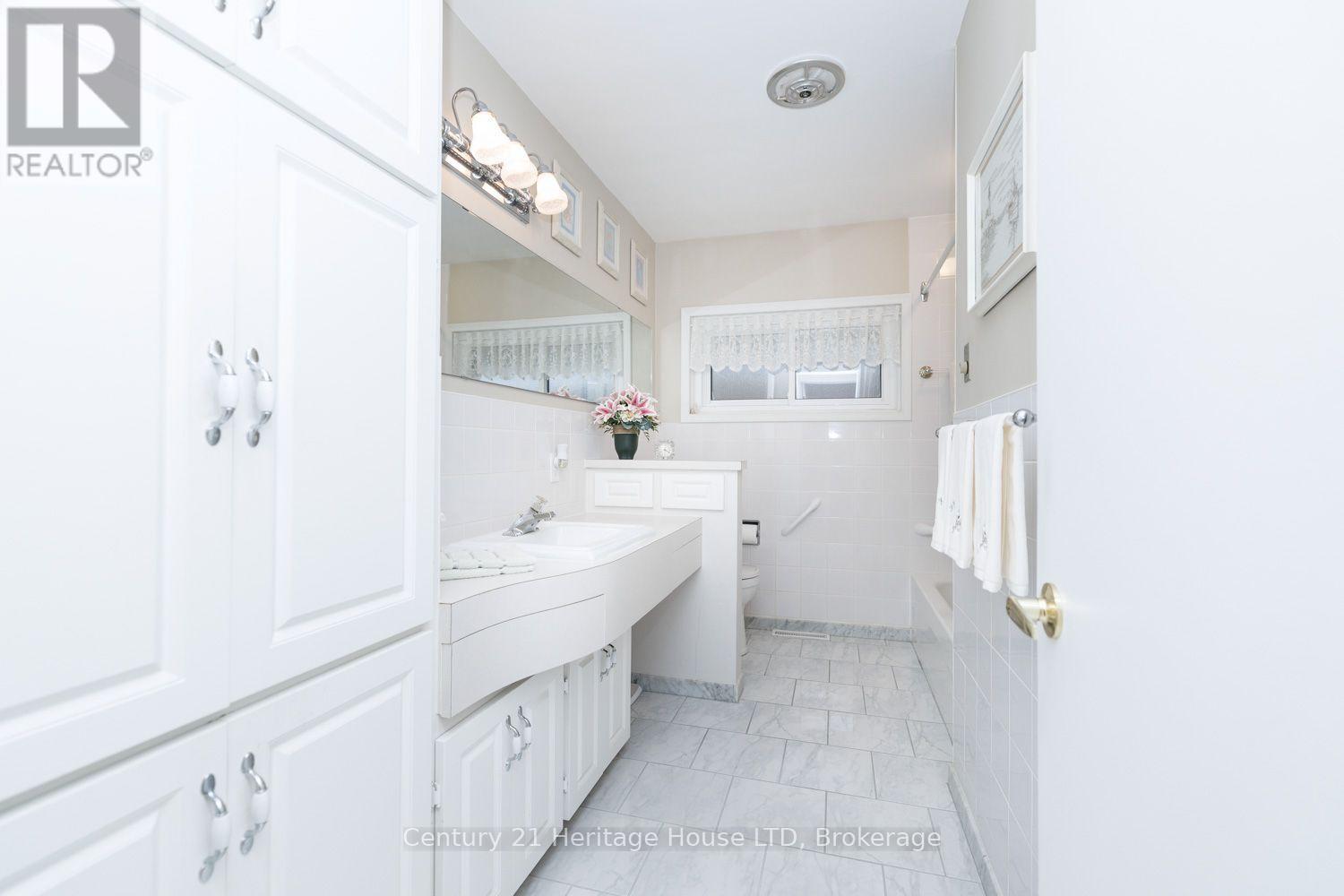5159 Shirley Avenue, Niagara Falls, Ontario  L2E 5C3 - Photo 15 - X13847112