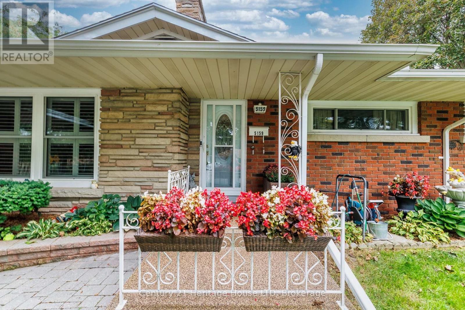 5159 Shirley Avenue, Niagara Falls, Ontario  L2E 5C3 - Photo 3 - X13847112