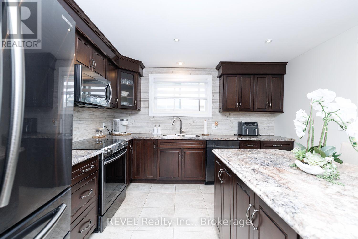 105 Elma Street, St. Catharines, Ontario  L2N 6Z8 - Photo 15 - X13847160
