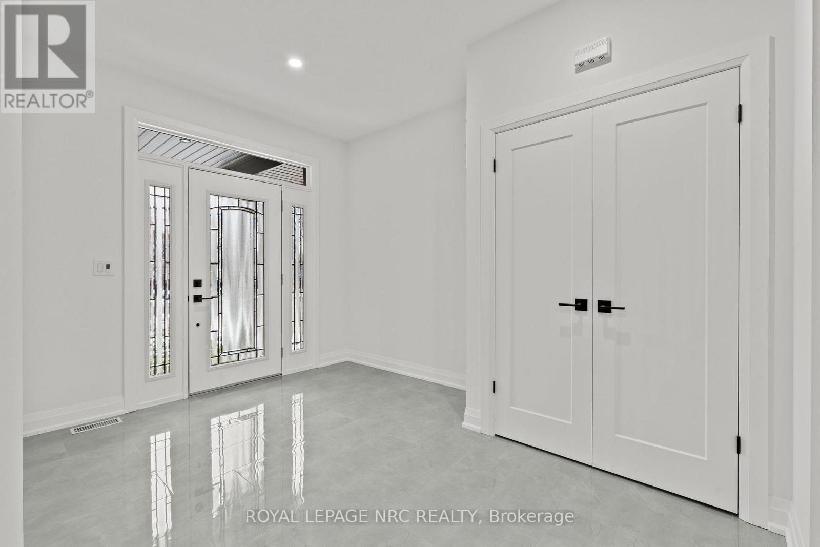 4705 Lee Avenue, Niagara Falls, Ontario  L2H 1M7 - Photo 4 - X13847608