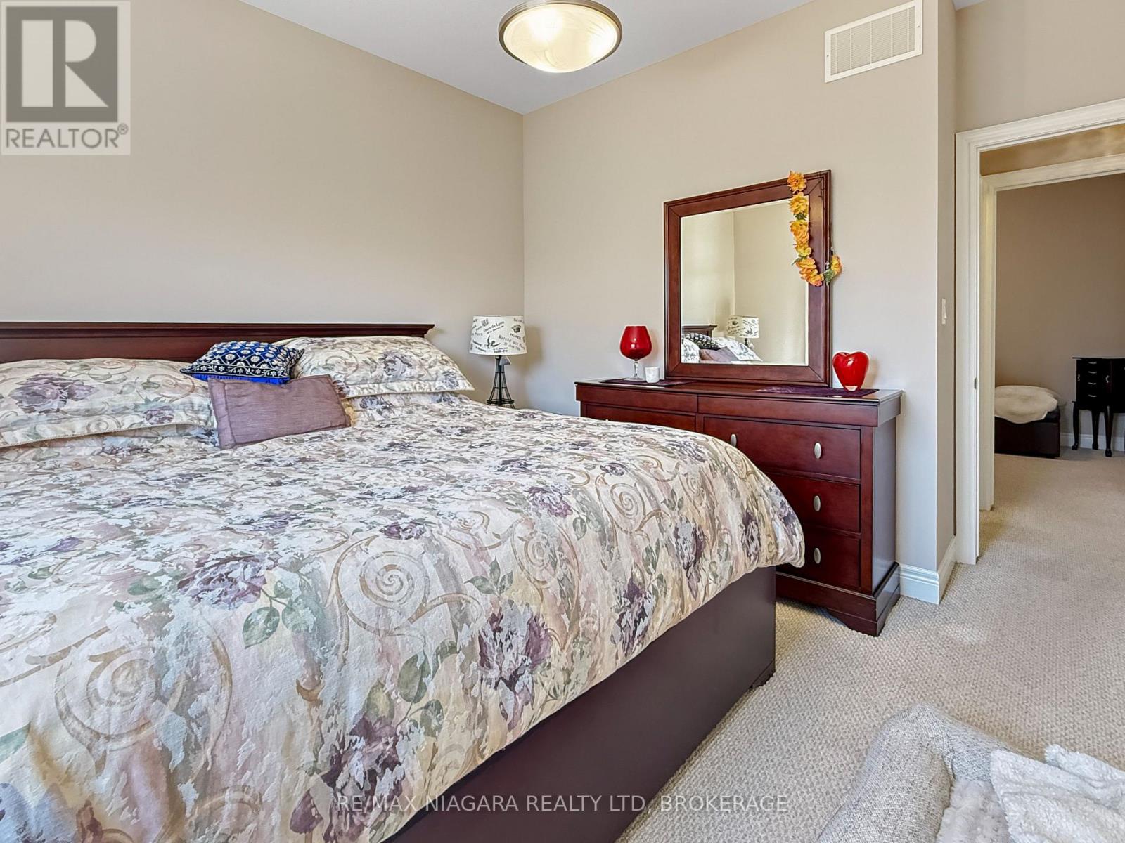 1041 Meadowood Street, Fort Erie, Ontario  L2A 5B9 - Photo 14 - X13848046