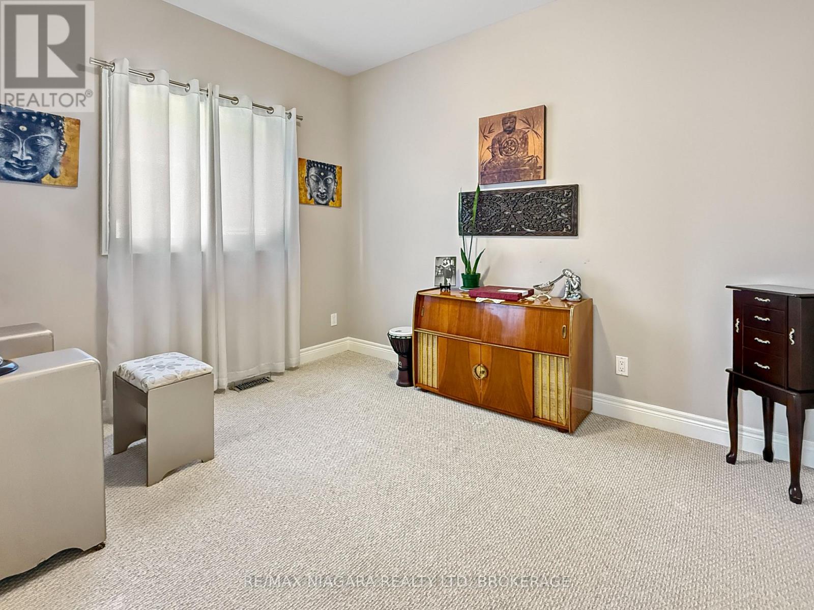 1041 Meadowood Street, Fort Erie, Ontario  L2A 5B9 - Photo 16 - X13848046