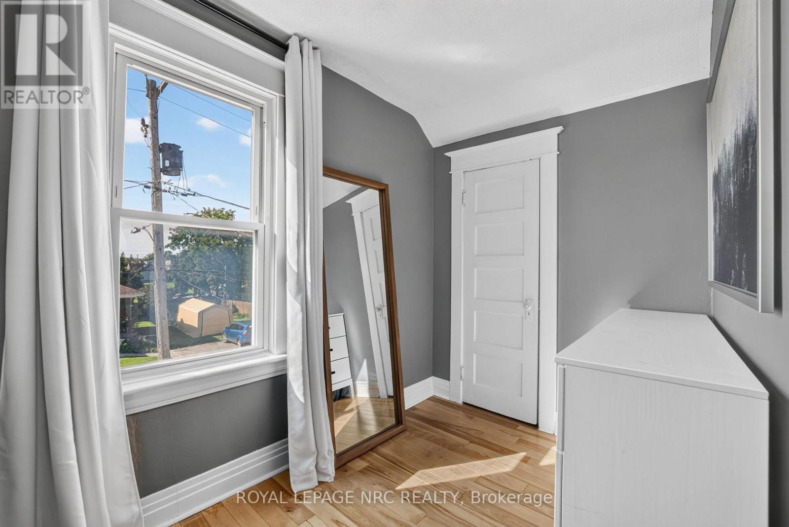 26 Lyndon Street W, Thorold, Ontario  L2V 3J7 - Photo 20 - X13848846