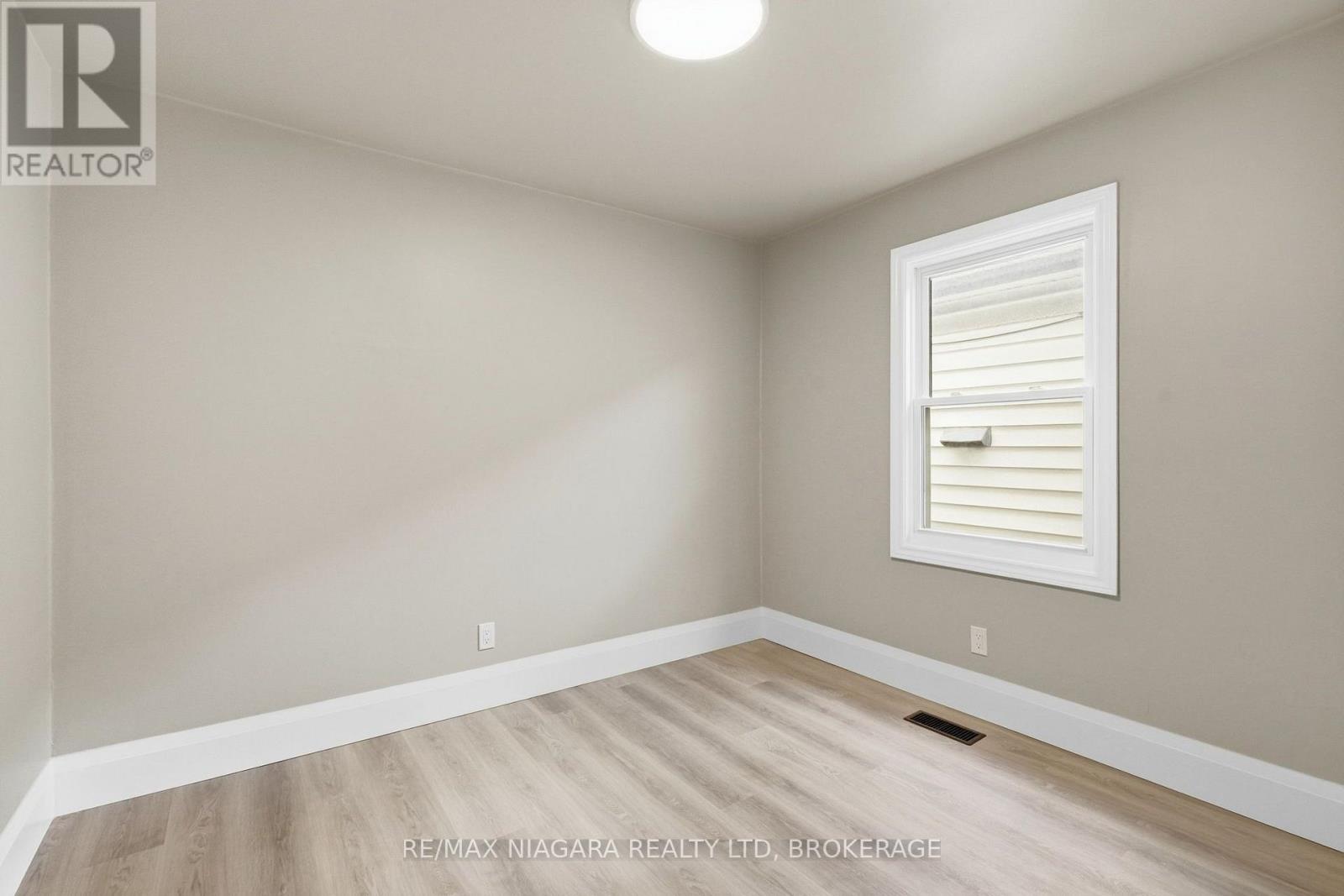 422 Brunswick Street, Hamilton, Ontario  L8H 6S4 - Photo 12 - X13849596
