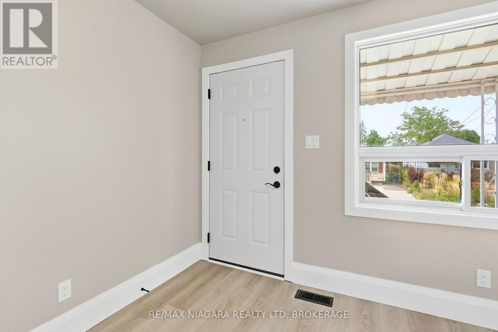422 Brunswick Street, Hamilton, Ontario  L8H 6S4 - Photo 6 - X13849596
