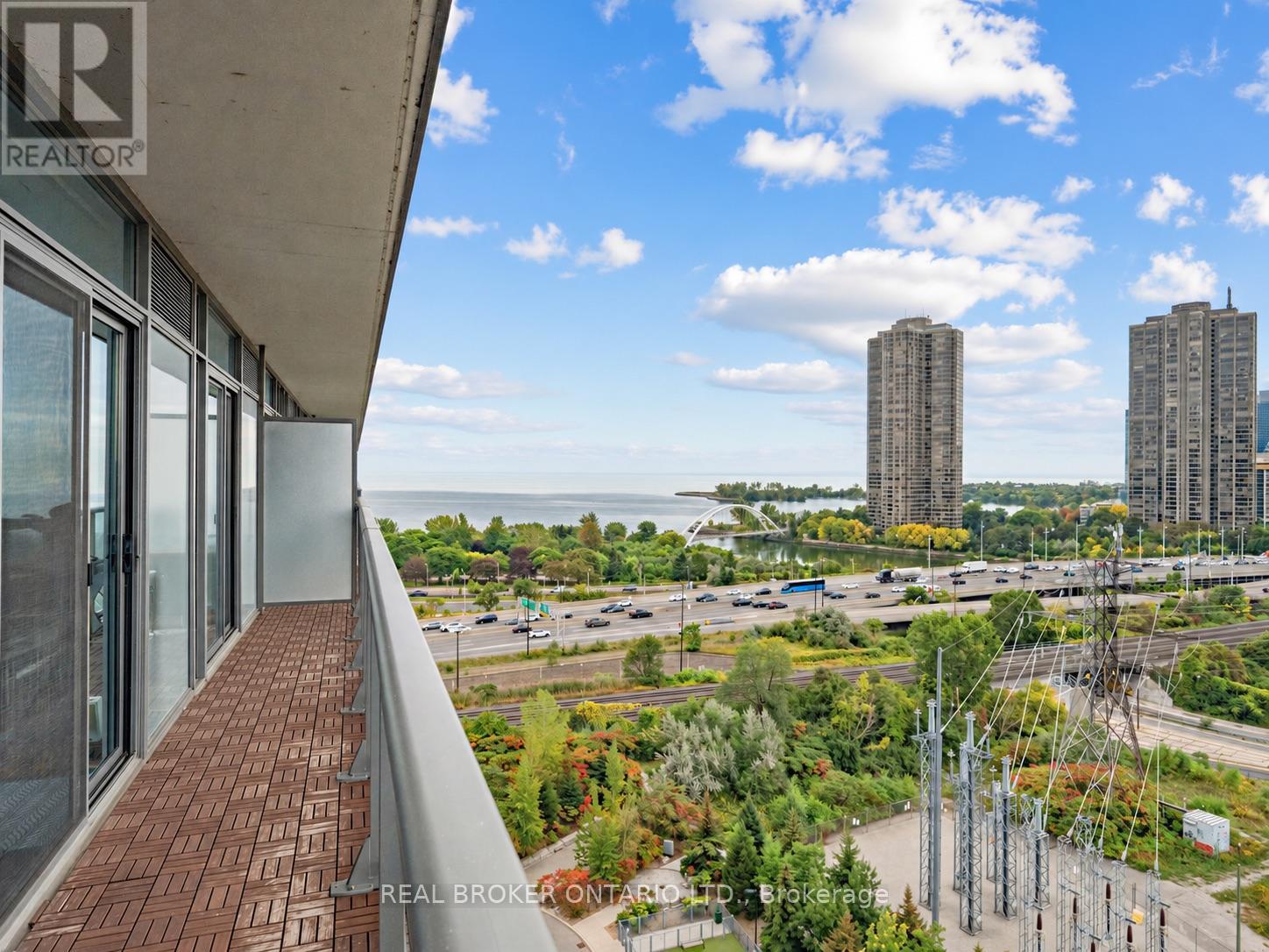 1310 - 105 The Queensway, Toronto, Ontario  M6B 5B5 - Photo 5 - W13850162