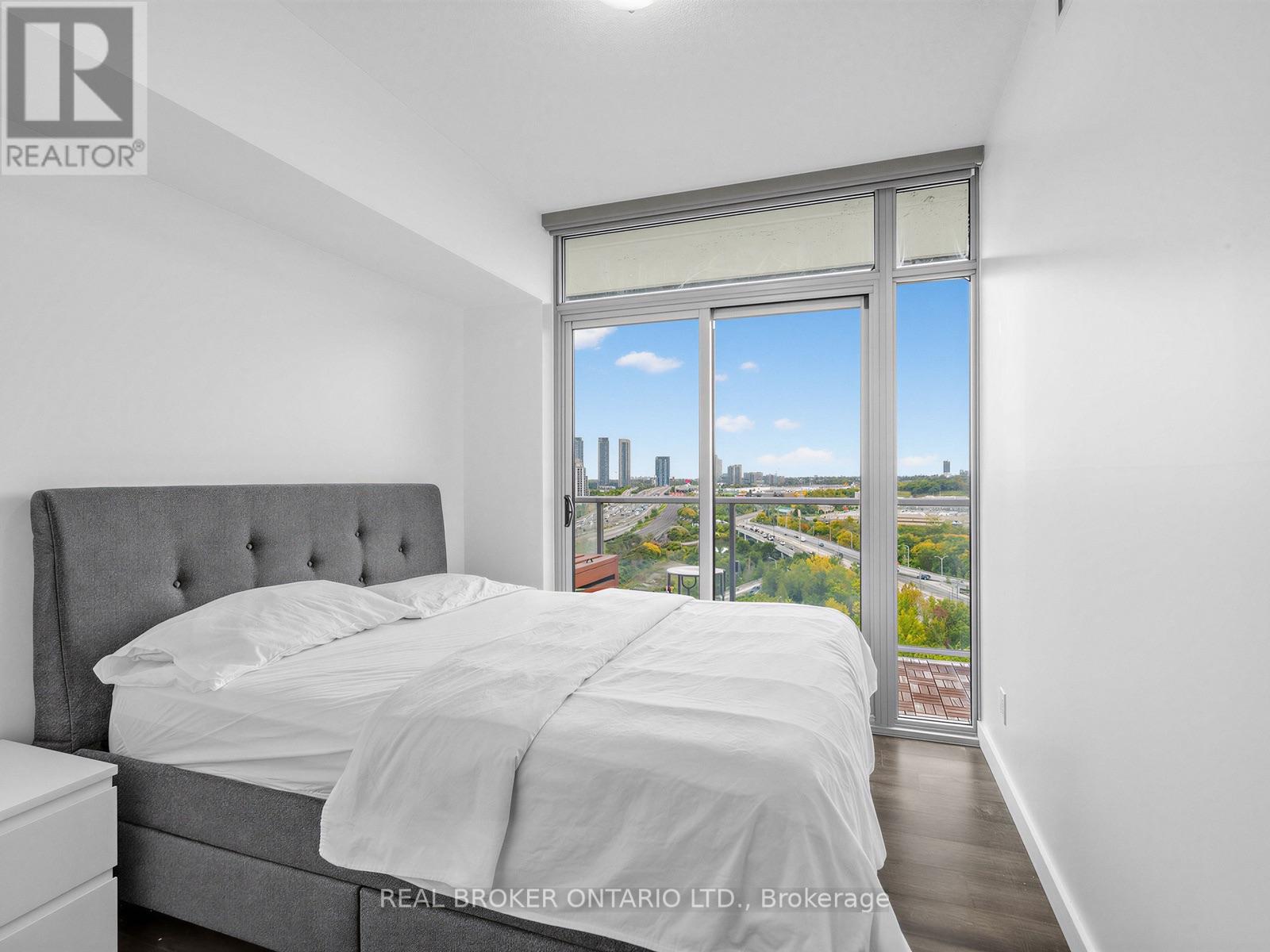 1310 - 105 The Queensway, Toronto, Ontario  M6B 5B5 - Photo 6 - W13850162