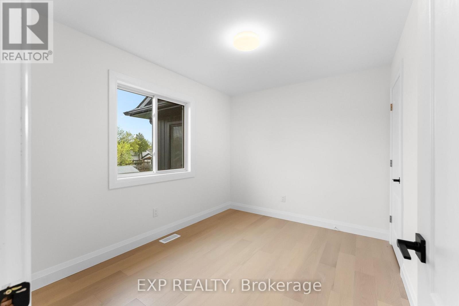 1 - 4271 Fifth Avenue, Niagara Falls, Ontario  L2E 4R1 - Photo 23 - X13850306