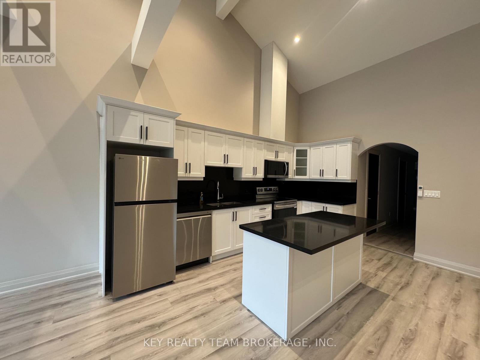 214 B St Paul Street, St. Catharines, Ontario  L2R 3M2 - Photo 4 - X13850484