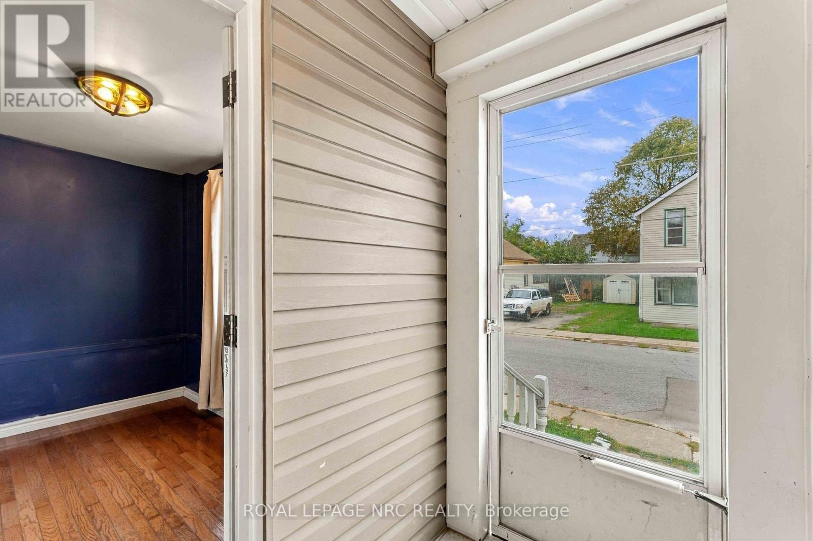 4621 Jepson Street, Niagara Falls, Ontario  L2E 1J5 - Photo 2 - X13850894