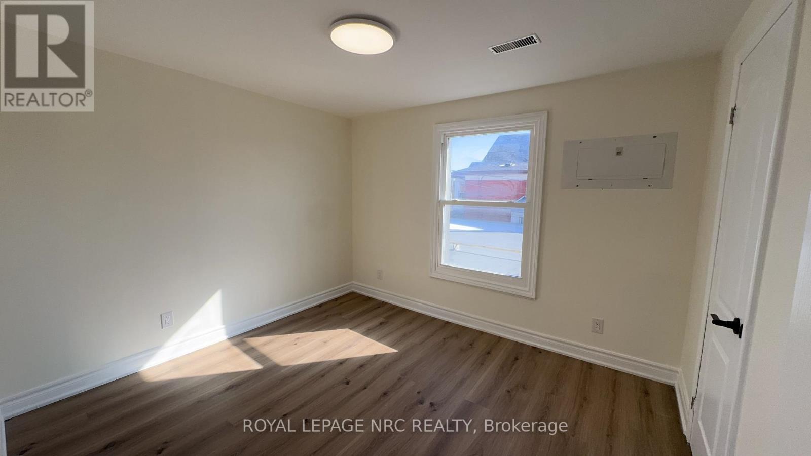 4677 Crysler Avenue, Niagara Falls, Ontario  L2E 3V7 - Photo 27 - X13851428