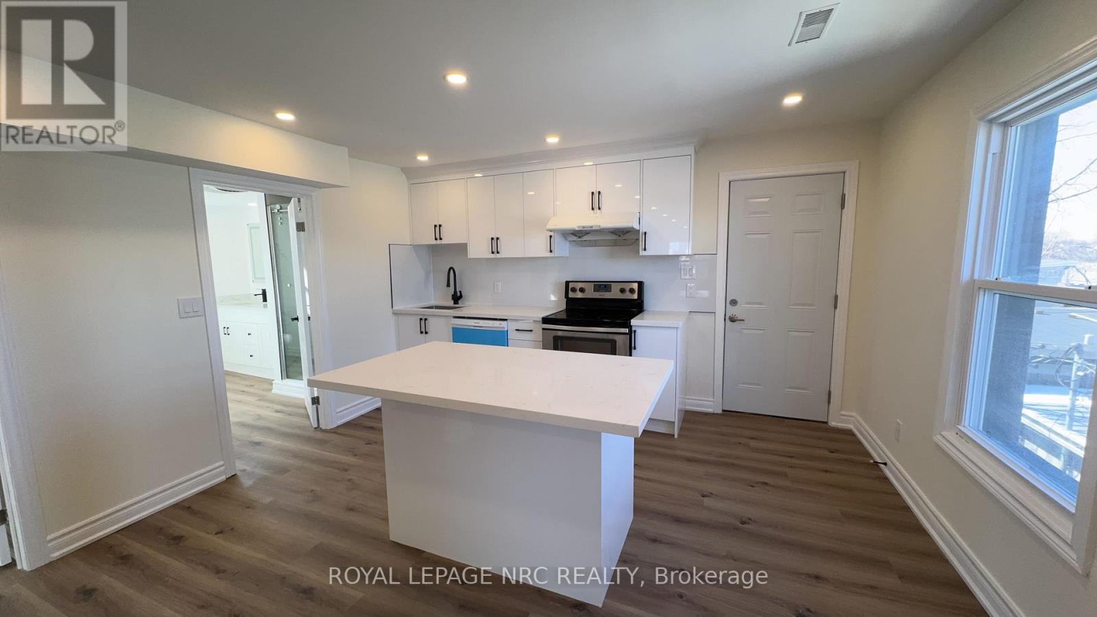 4677 Crysler Avenue, Niagara Falls, Ontario  L2E 3V7 - Photo 31 - X13851428