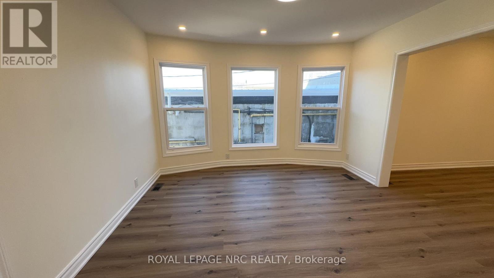 4677 Crysler Avenue, Niagara Falls, Ontario  L2E 3V7 - Photo 44 - X13851428