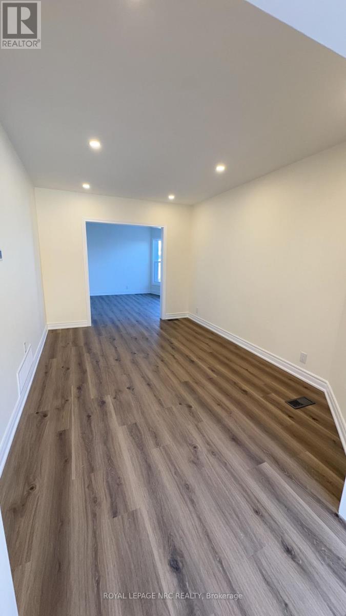 4677 Crysler Avenue, Niagara Falls, Ontario  L2E 3V7 - Photo 9 - X13851428