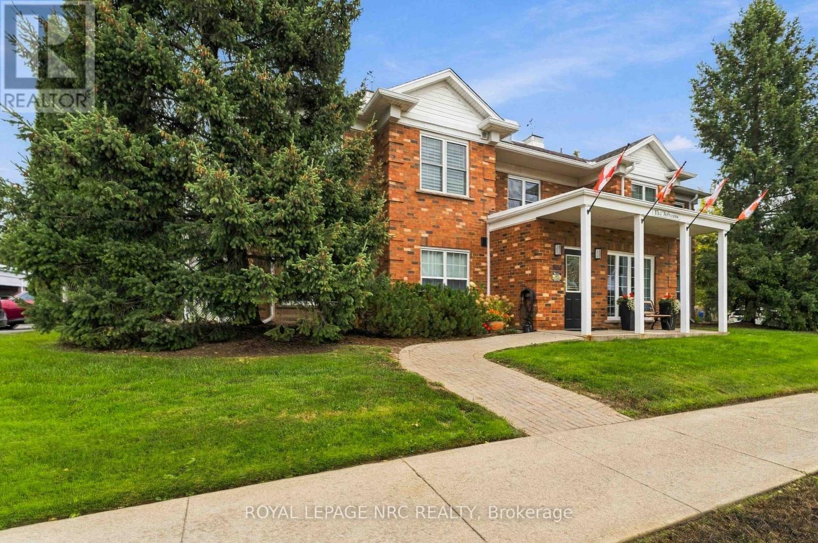 205 - 4090 JOHN CHARLES BOULEVARD, Lincoln, Ontario