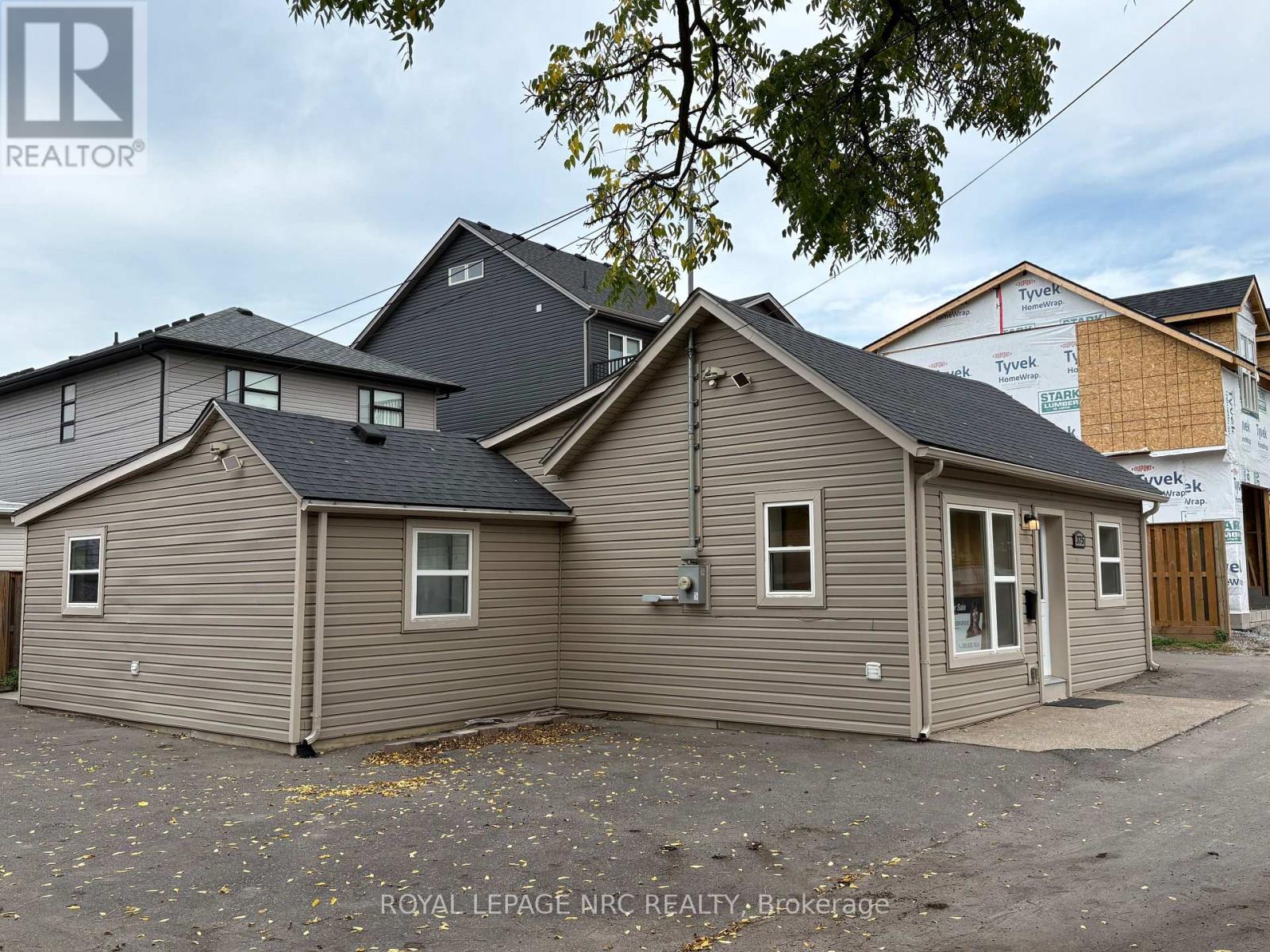 375 Almond Lane, St. Catharines, Ontario  L2T 1B9 - Photo 3 - X13851684