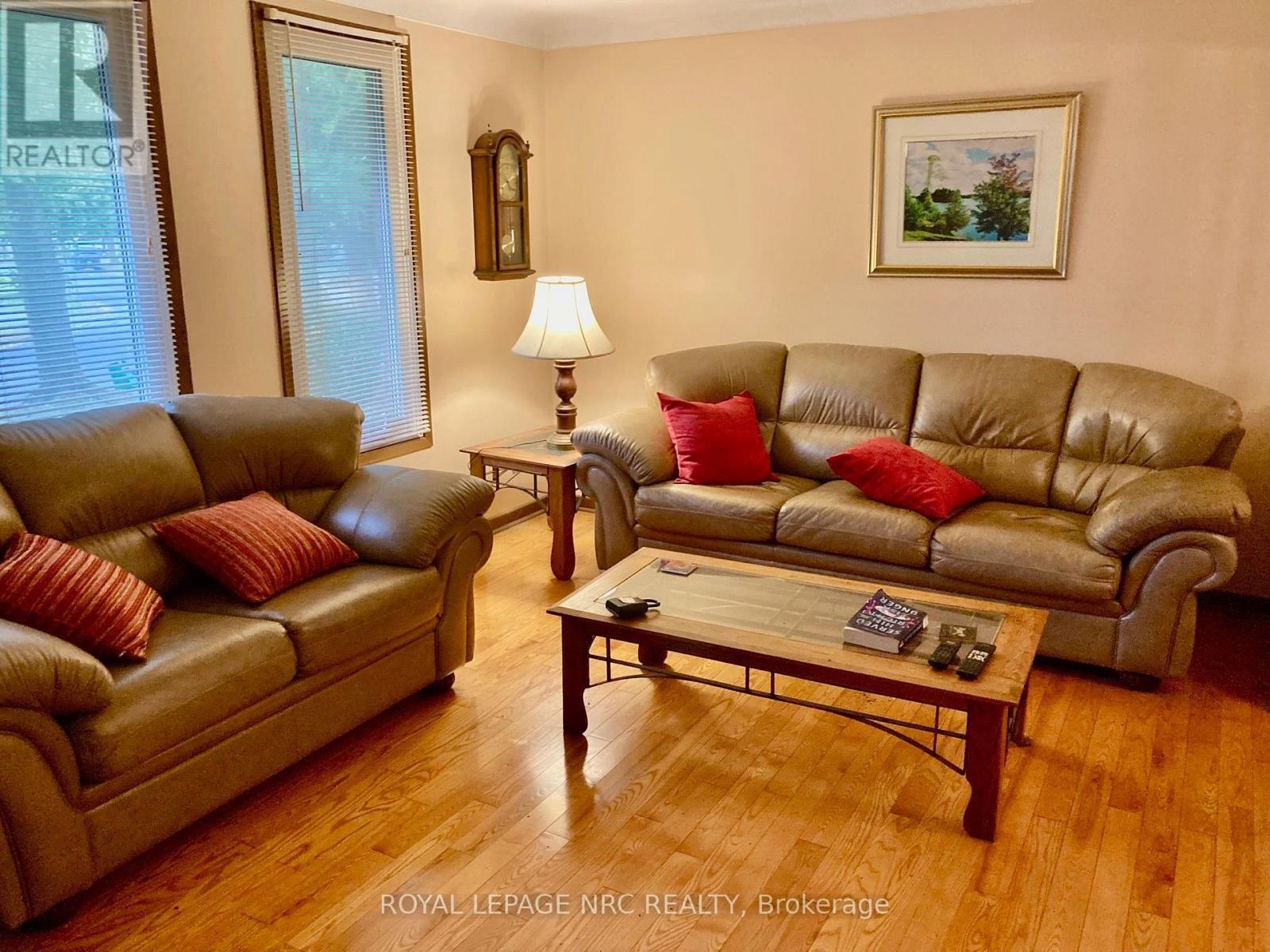 3871 Orlando Drive, Niagara Falls, Ontario  L2J 4B5 - Photo 2 - X13852244