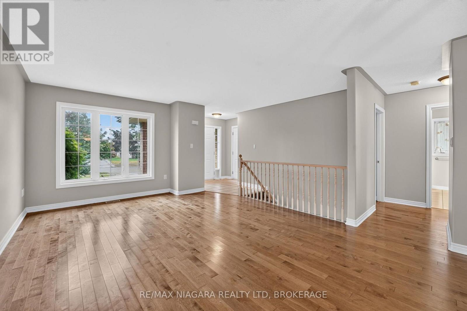 15 Days Avenue, Welland, Ontario  L3C 7H8 - Photo 5 - X13853052