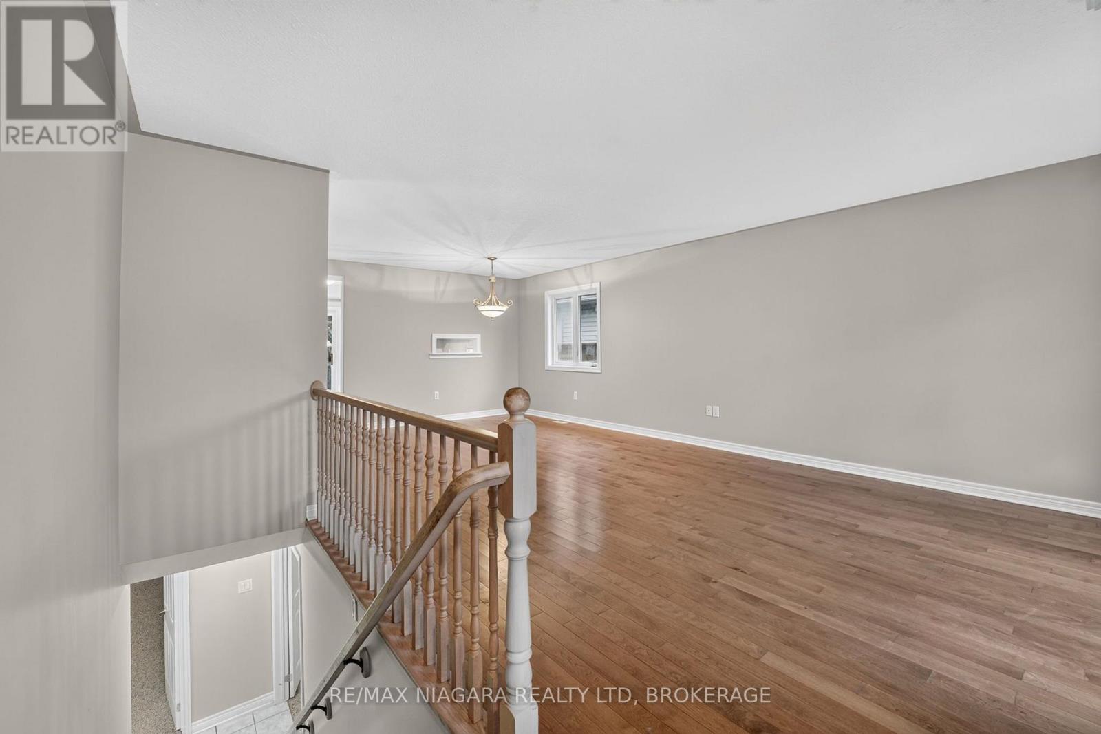 15 Days Avenue, Welland, Ontario  L3C 7H8 - Photo 8 - X13853052