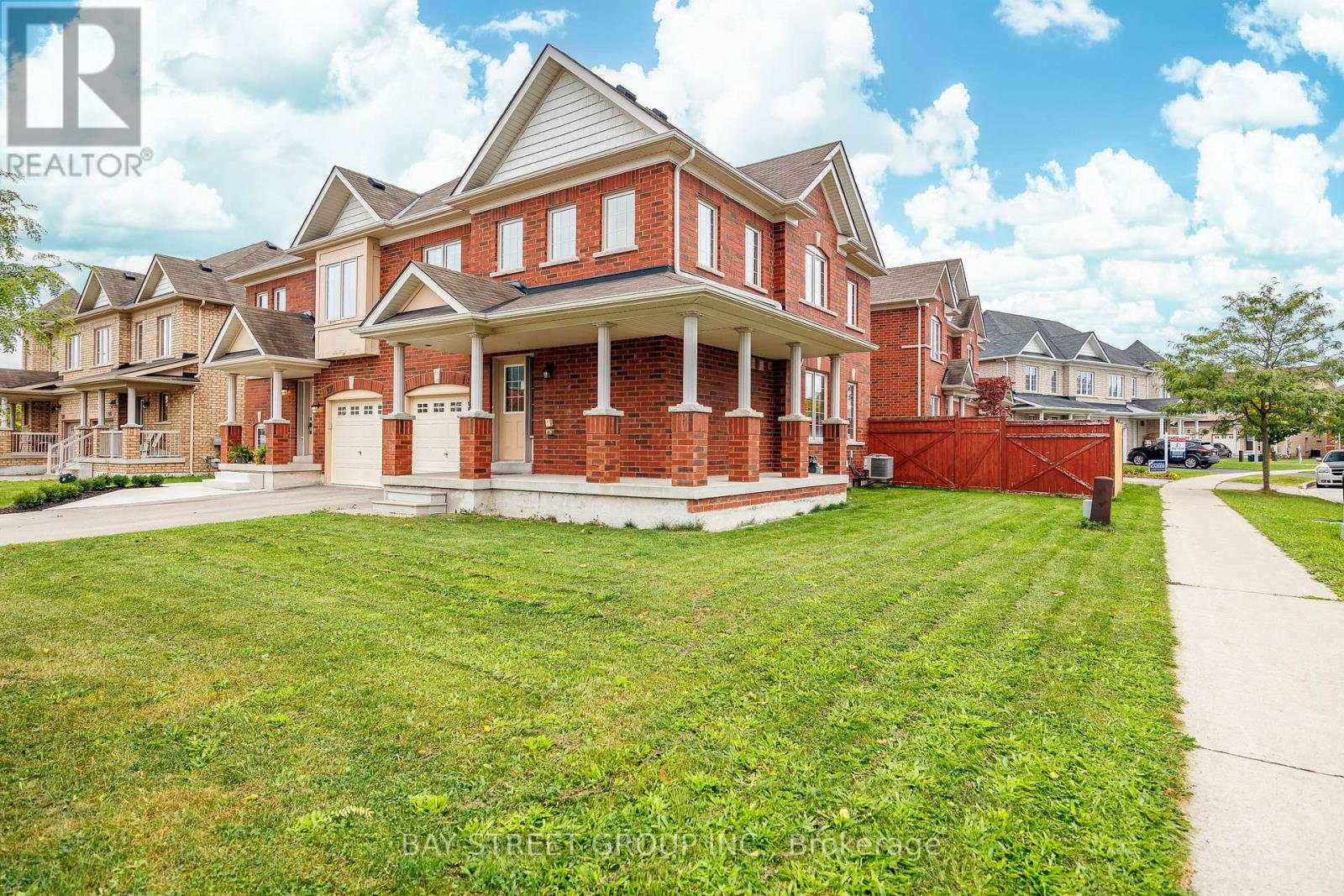 194 Wright Crescent, Niagara-On-The-Lake, Ontario  L0S 1J0 - Photo 2 - X13853642