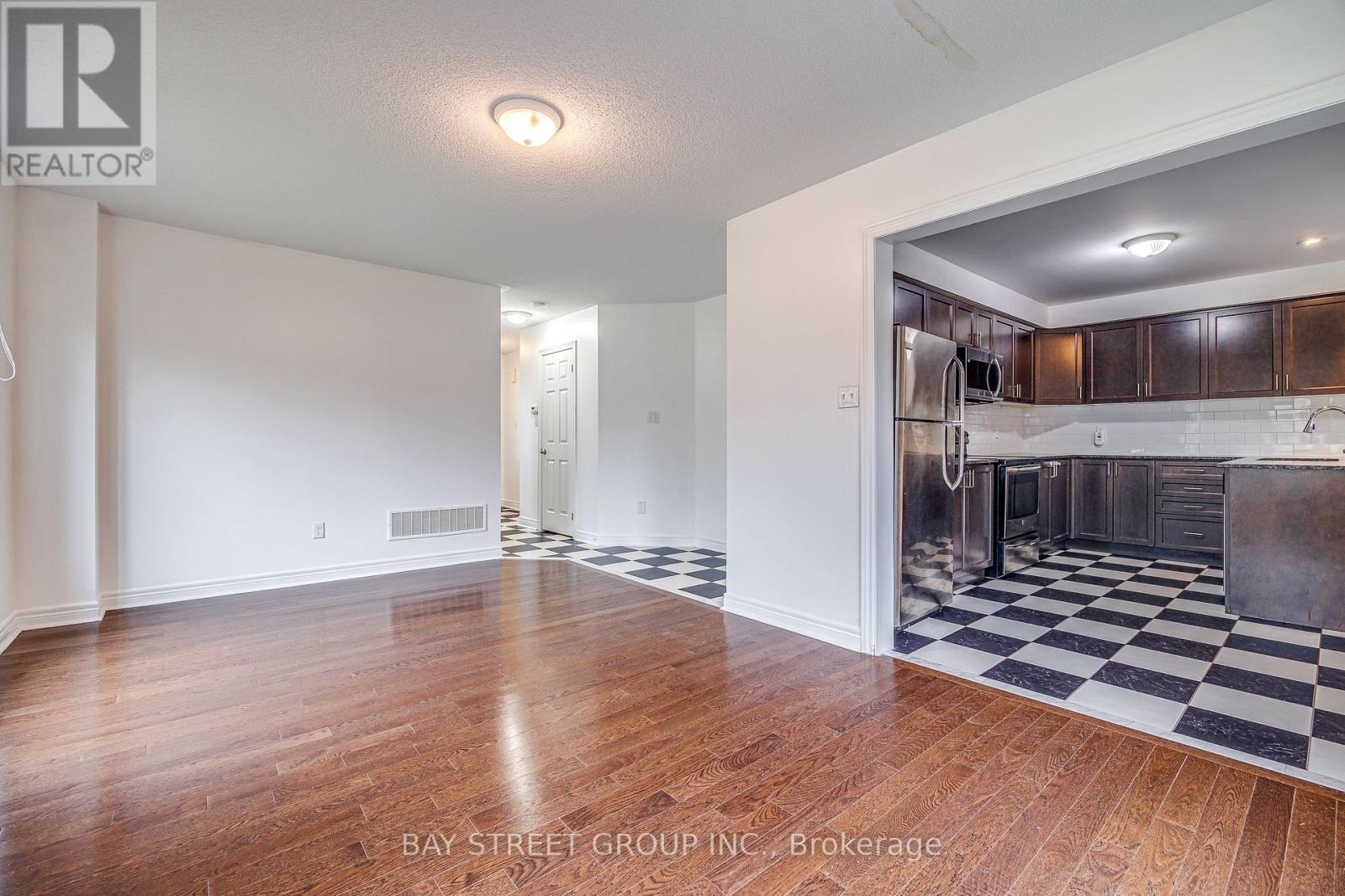 194 Wright Crescent, Niagara-On-The-Lake, Ontario  L0S 1J0 - Photo 5 - X13853642