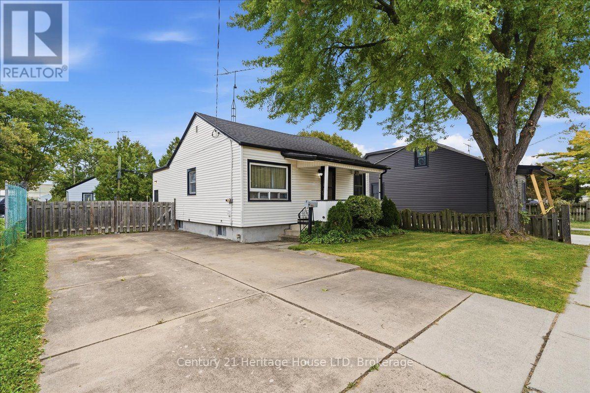 26 COVENTRY STREET, St. Catharines, Ontario