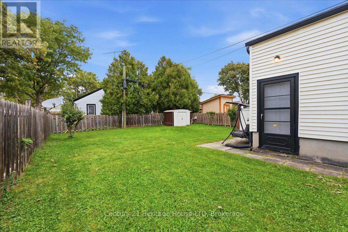 26 Coventry Street, St. Catharines, Ontario  L2R 2X7 - Photo 23 - X13854160