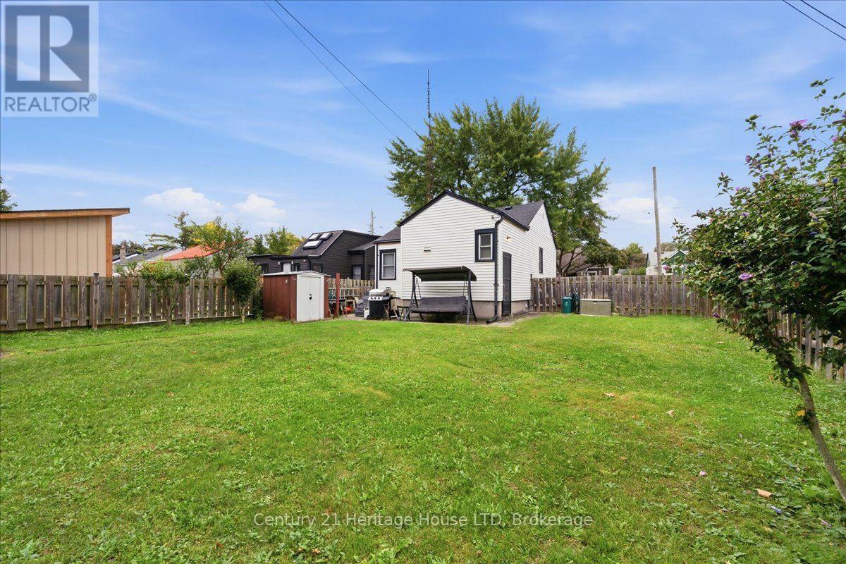 26 Coventry Street, St. Catharines, Ontario  L2R 2X7 - Photo 25 - X13854160