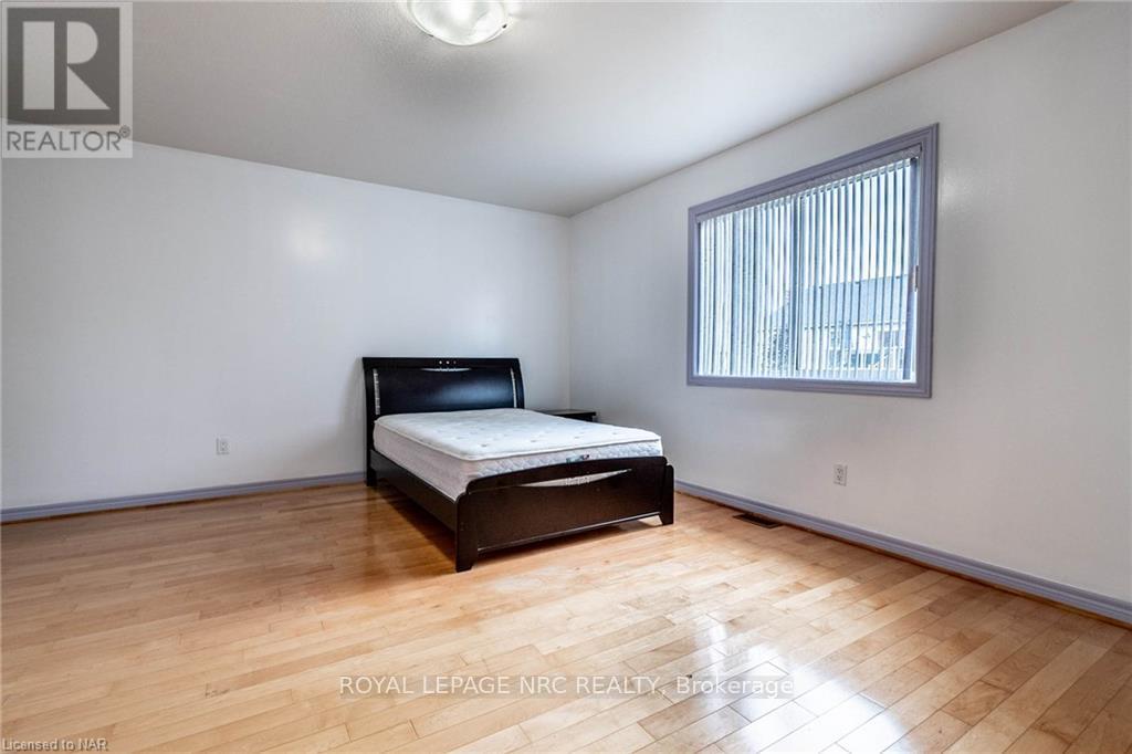 7005 Kelly Drive, Niagara Falls, Ontario  L2H 3J9 - Photo 17 - X13854472
