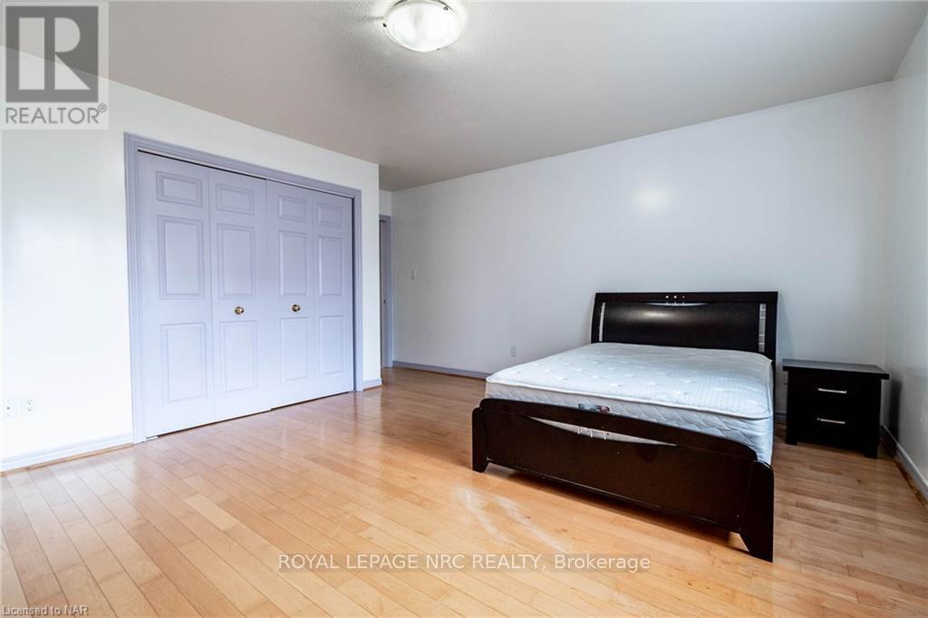 7005 Kelly Drive, Niagara Falls, Ontario  L2H 3J9 - Photo 18 - X13854472