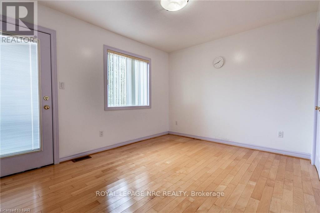 7005 Kelly Drive, Niagara Falls, Ontario  L2H 3J9 - Photo 20 - X13854472