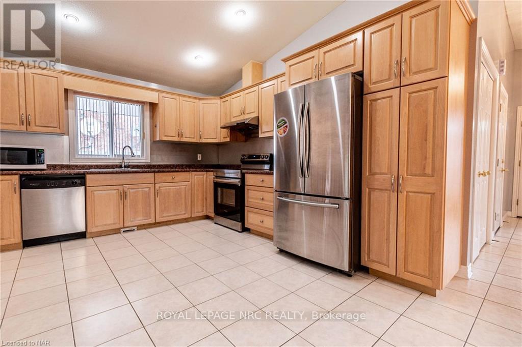 7005 Kelly Drive, Niagara Falls, Ontario  L2H 3J9 - Photo 24 - X13854472