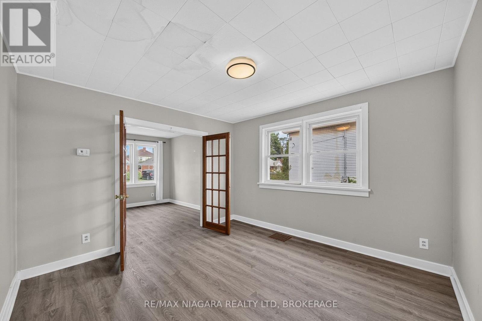 6520 Barker Street, Niagara Falls, Ontario  L2G 1Y7 - Photo 14 - X13854868