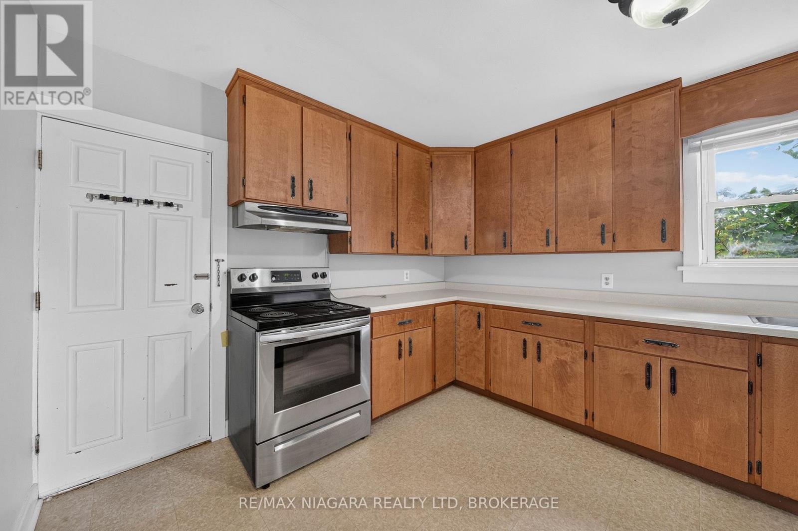 6520 Barker Street, Niagara Falls, Ontario  L2G 1Y7 - Photo 16 - X13854868