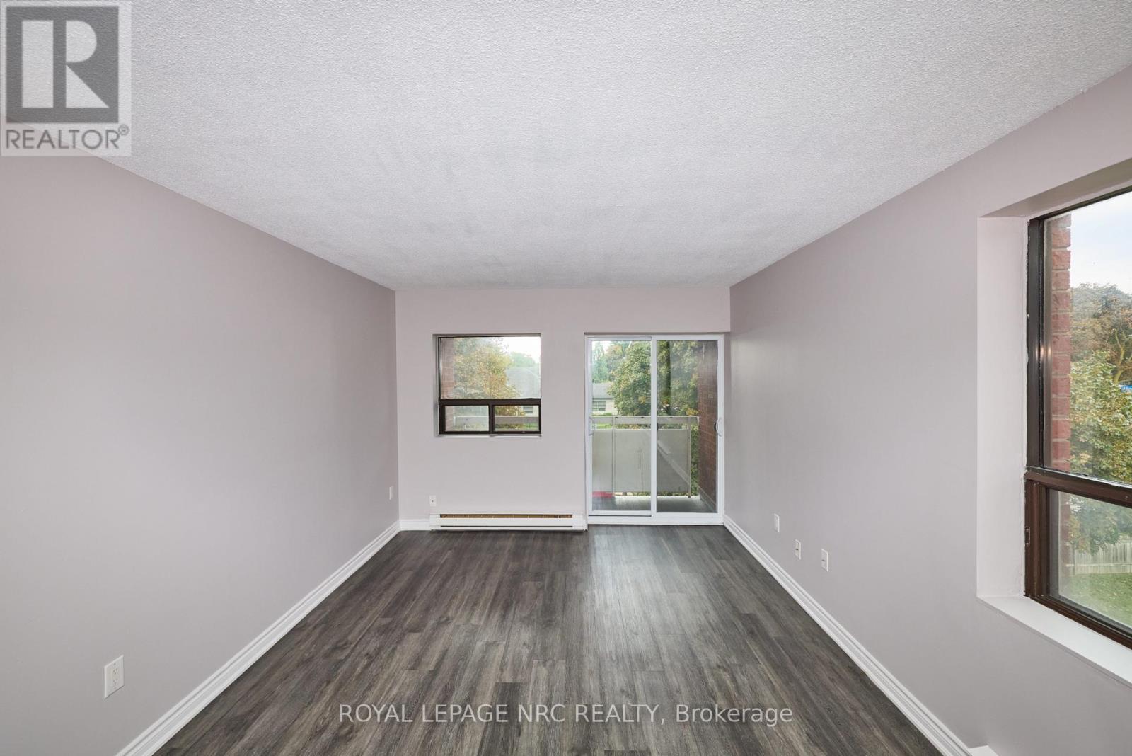 11 - 4839 Drummond Road, Niagara Falls, Ontario  L2E 6E2 - Photo 13 - X13854904