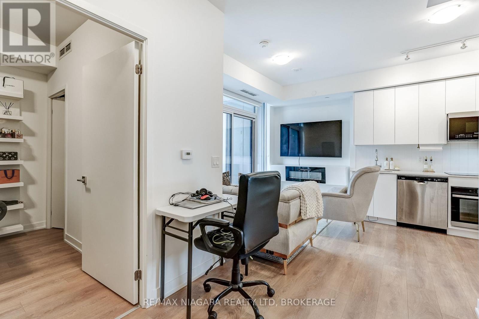 1419 - 10 Abeja Street, Vaughan, Ontario  L4K 0R4 - Photo 15 - N13855068