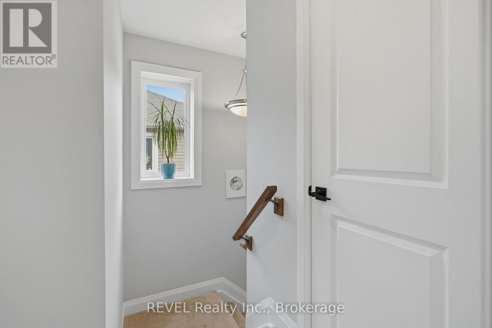 11 Lymburner Street, Pelham, Ontario  L0S 1E6 - Photo 16 - X13855192