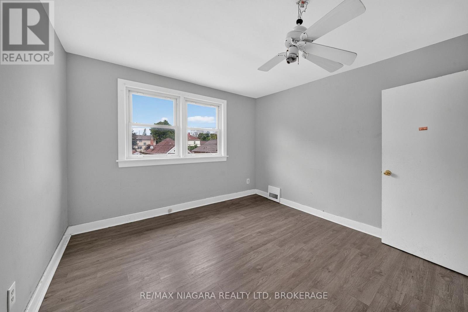 6520 Barker Street, Niagara Falls, Ontario  L2G 1Y7 - Photo 36 - X13855478