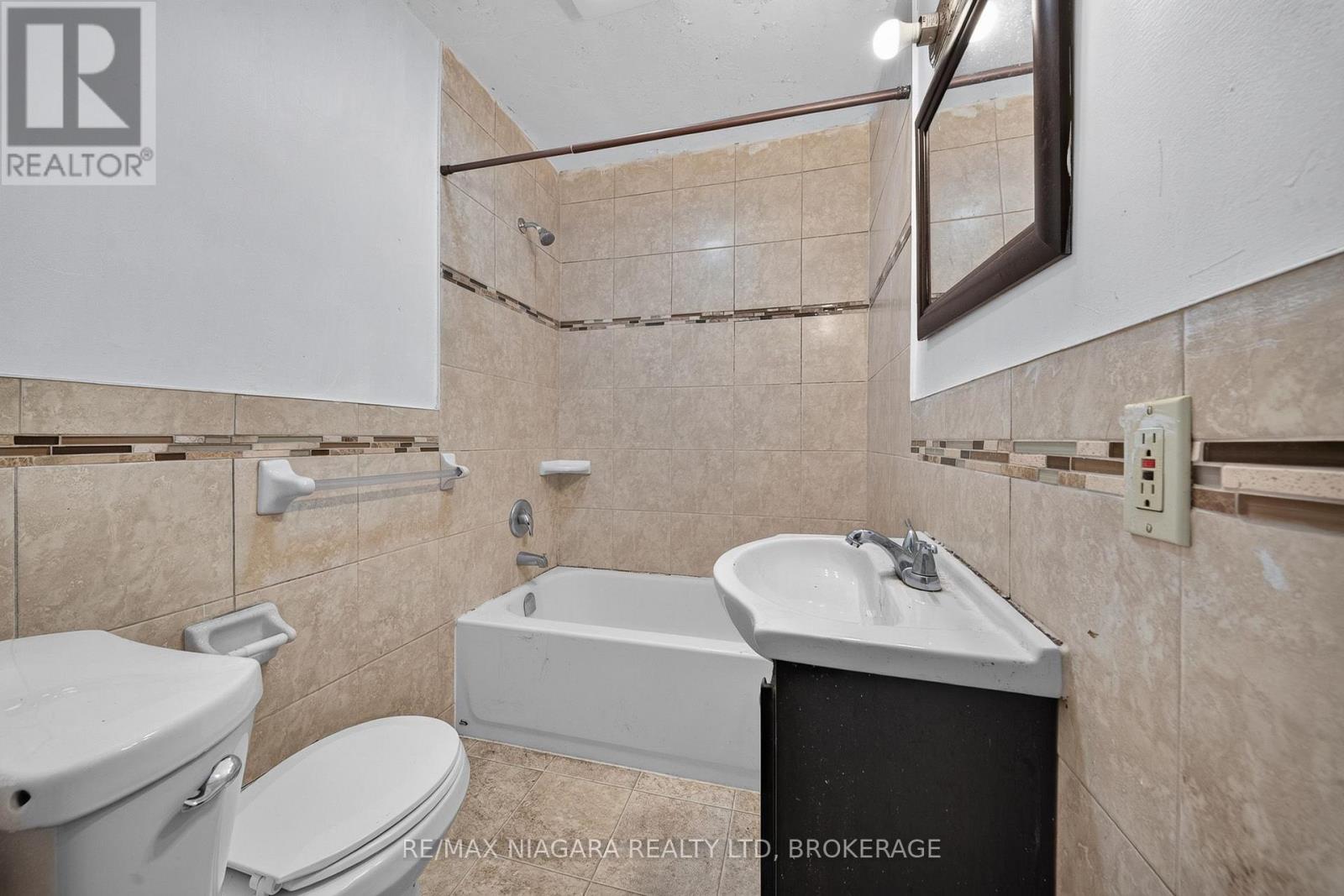 6520 Barker Street, Niagara Falls, Ontario  L2G 1Y7 - Photo 42 - X13855478