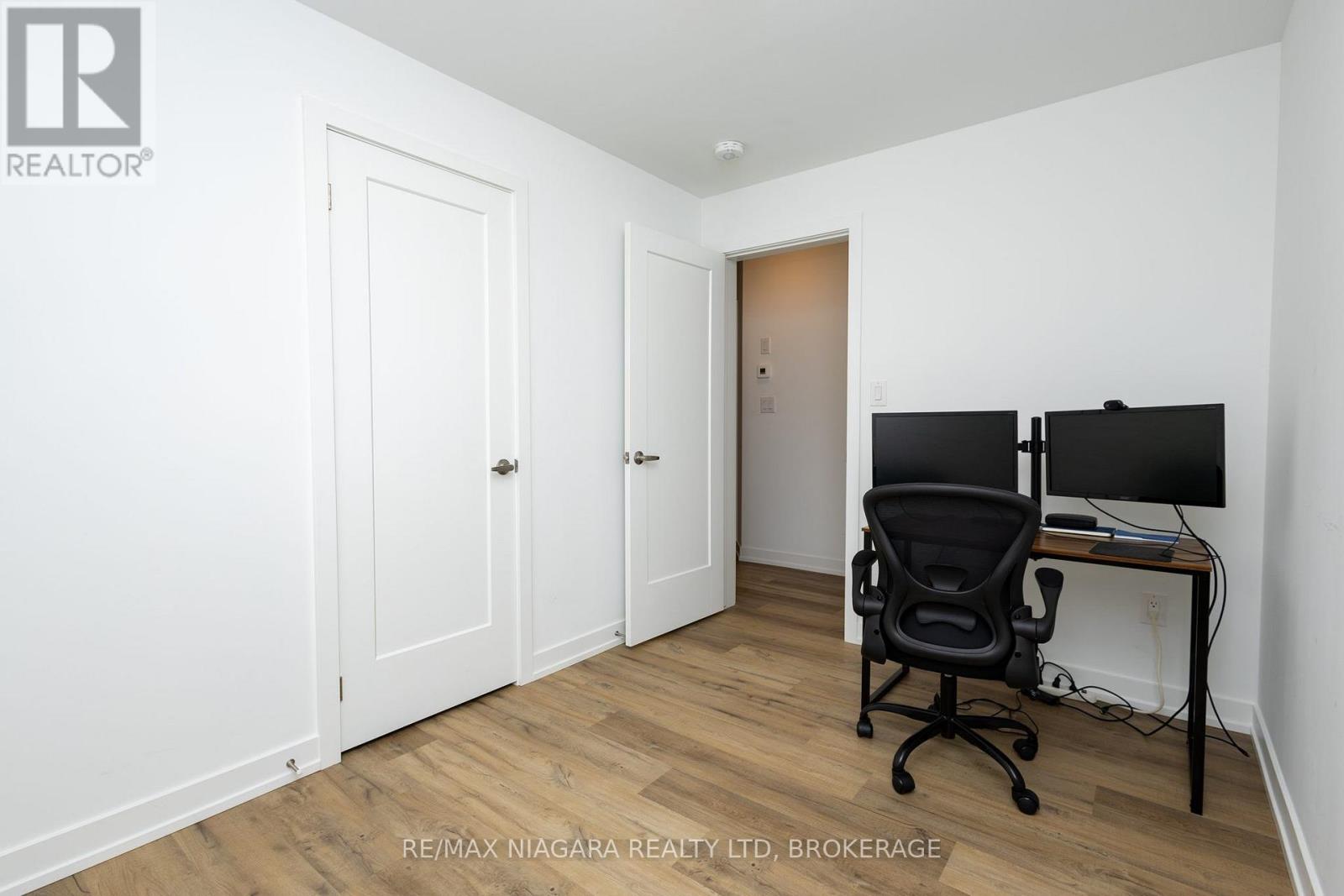 4263 Fourth Avenue, Niagara Falls, Ontario  L2E 0C2 - Photo 12 - X13855672
