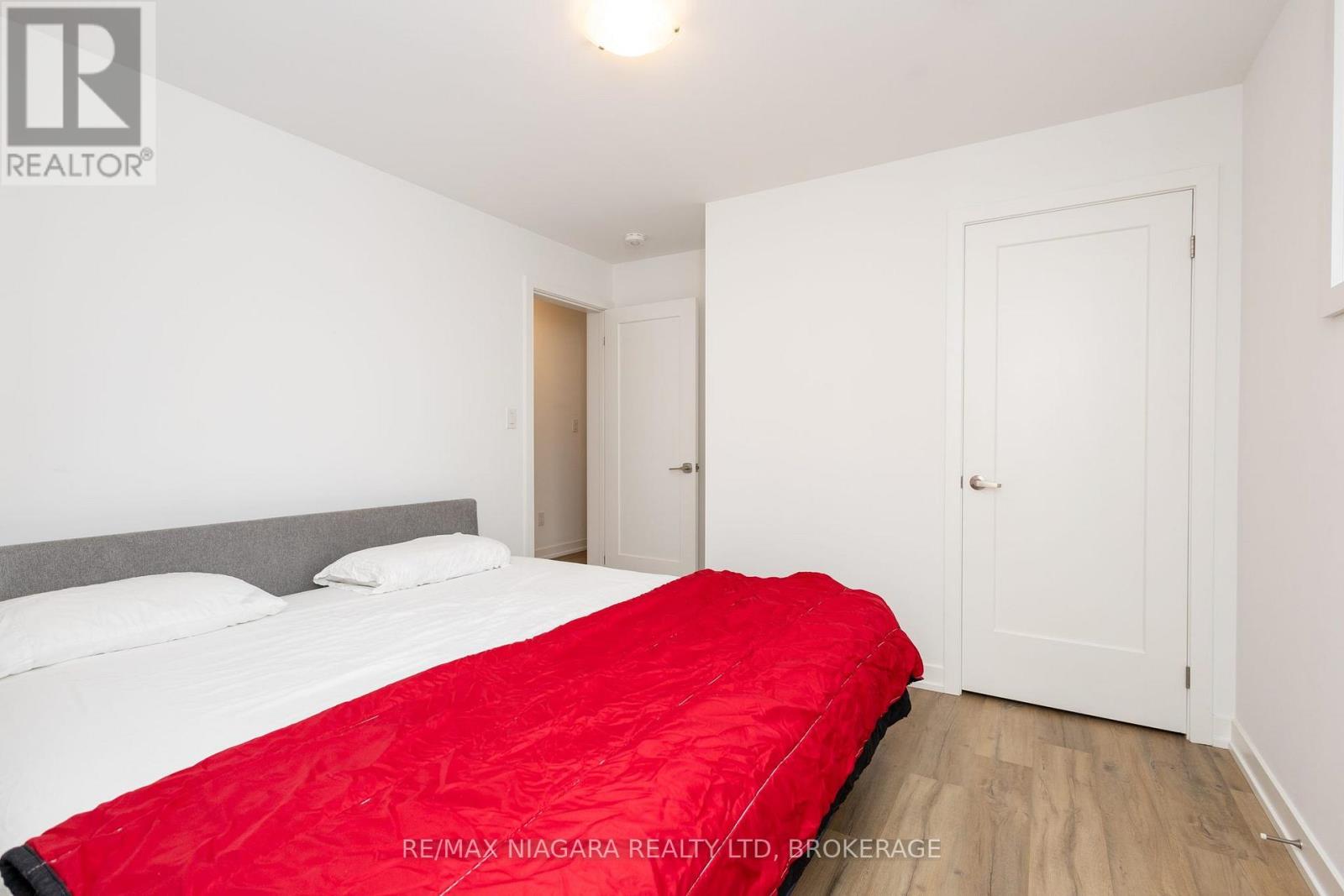 4263 Fourth Avenue, Niagara Falls, Ontario  L2E 0C2 - Photo 14 - X13855672