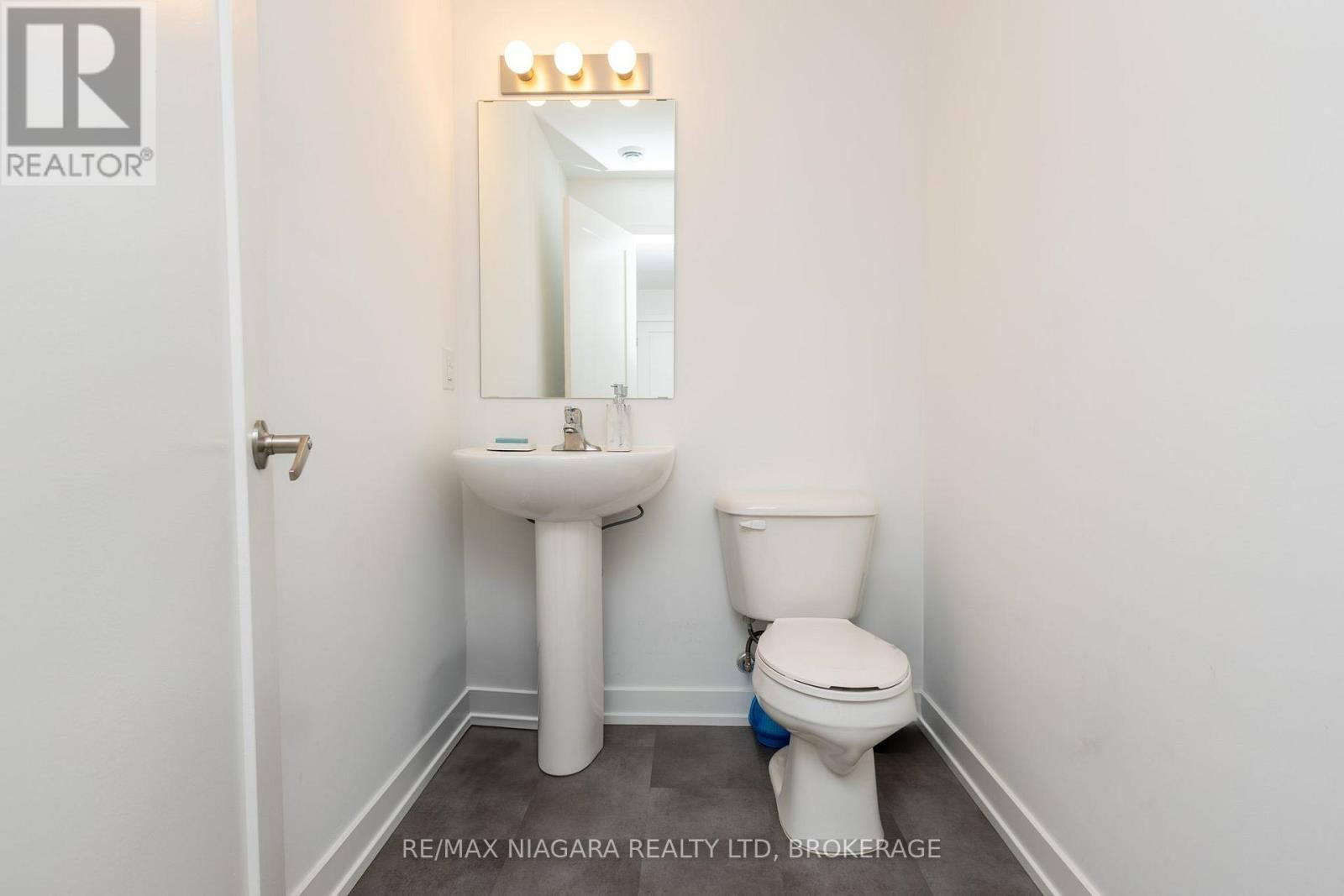 4263 Fourth Avenue, Niagara Falls, Ontario  L2E 0C2 - Photo 15 - X13855672