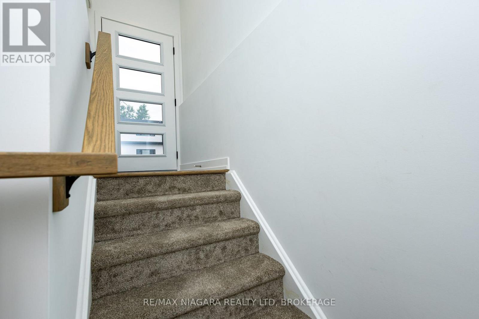 4263 Fourth Avenue, Niagara Falls, Ontario  L2E 0C2 - Photo 2 - X13855672
