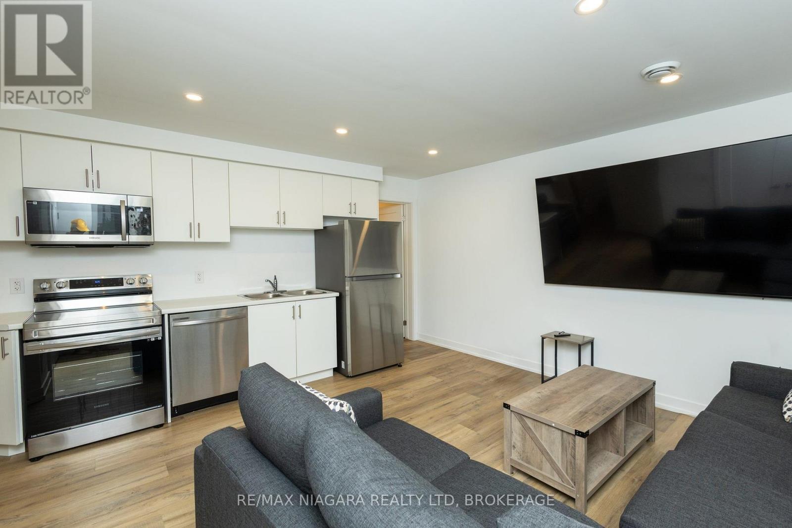 4263 Fourth Avenue, Niagara Falls, Ontario  L2E 0C2 - Photo 7 - X13855672
