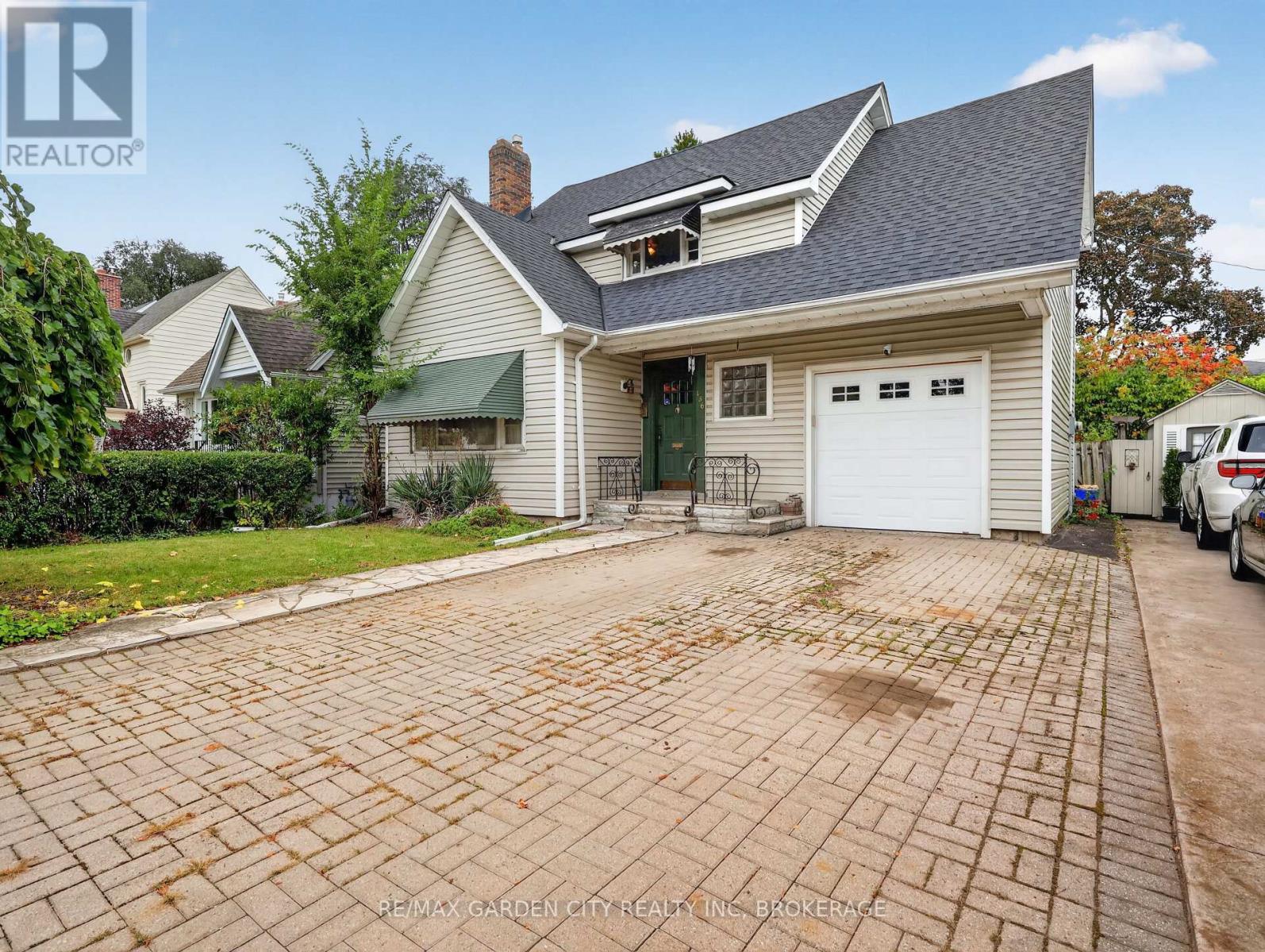 136 HIGHLAND AVENUE, St. Catharines, Ontario