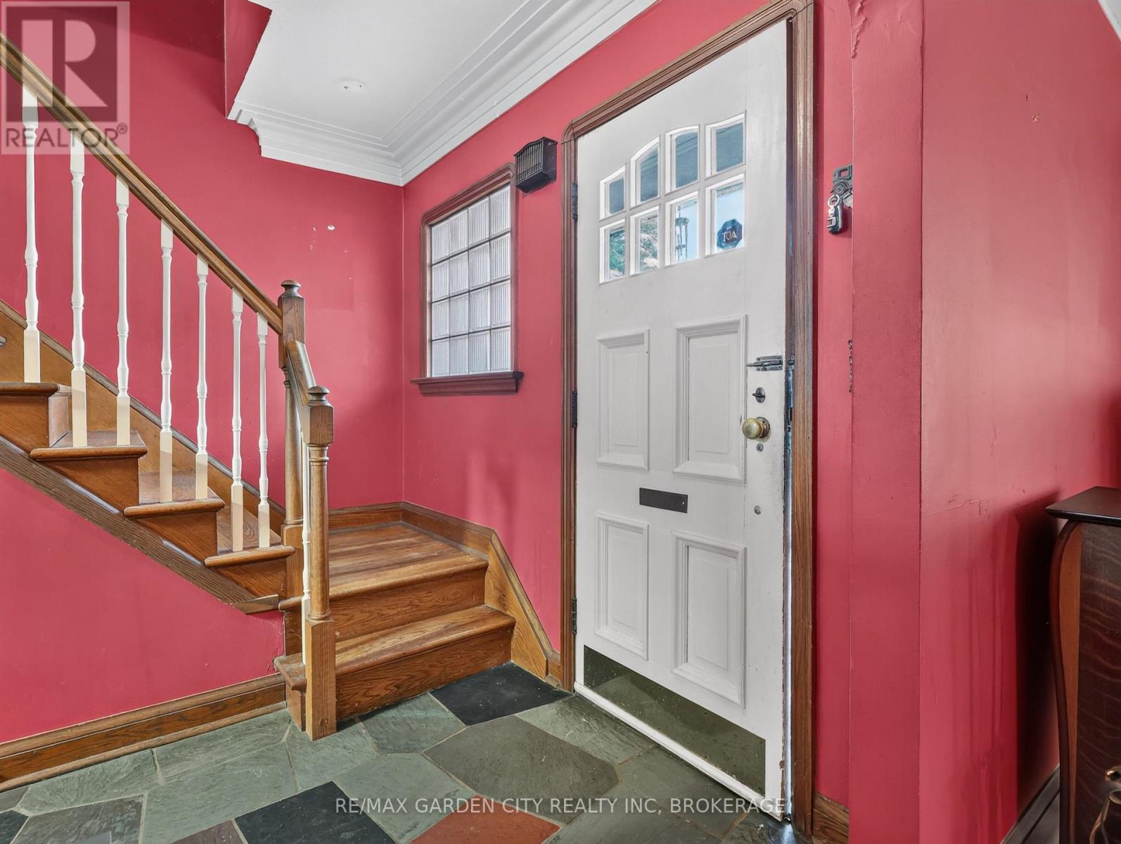 136 Highland Avenue, St. Catharines, Ontario  L2R 4J4 - Photo 10 - X13857504