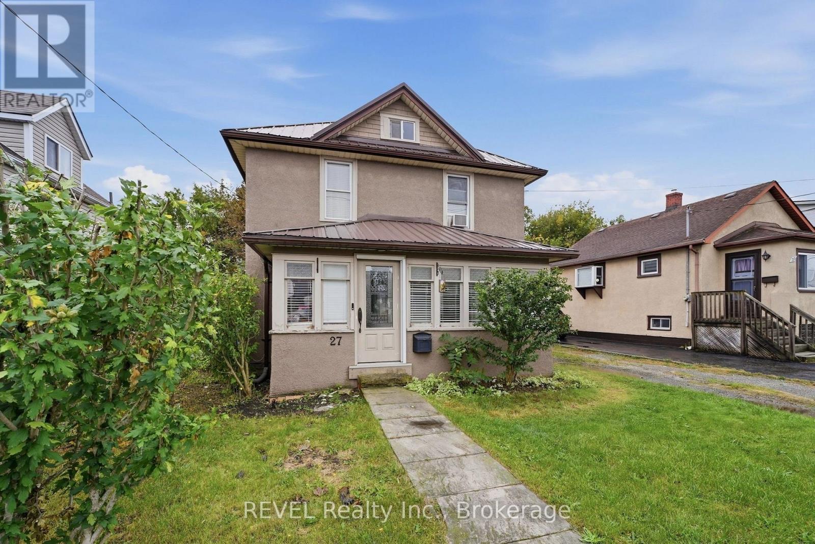 27 CHRISTMAS STREET, Port Colborne, Ontario