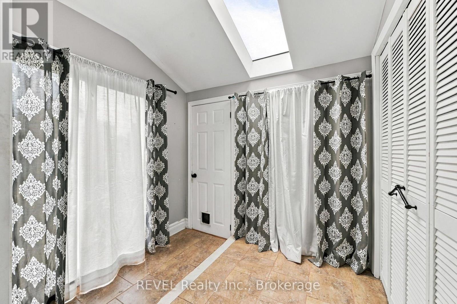 27 Christmas Street, Port Colborne, Ontario  L3K 1M3 - Photo 14 - X13857558