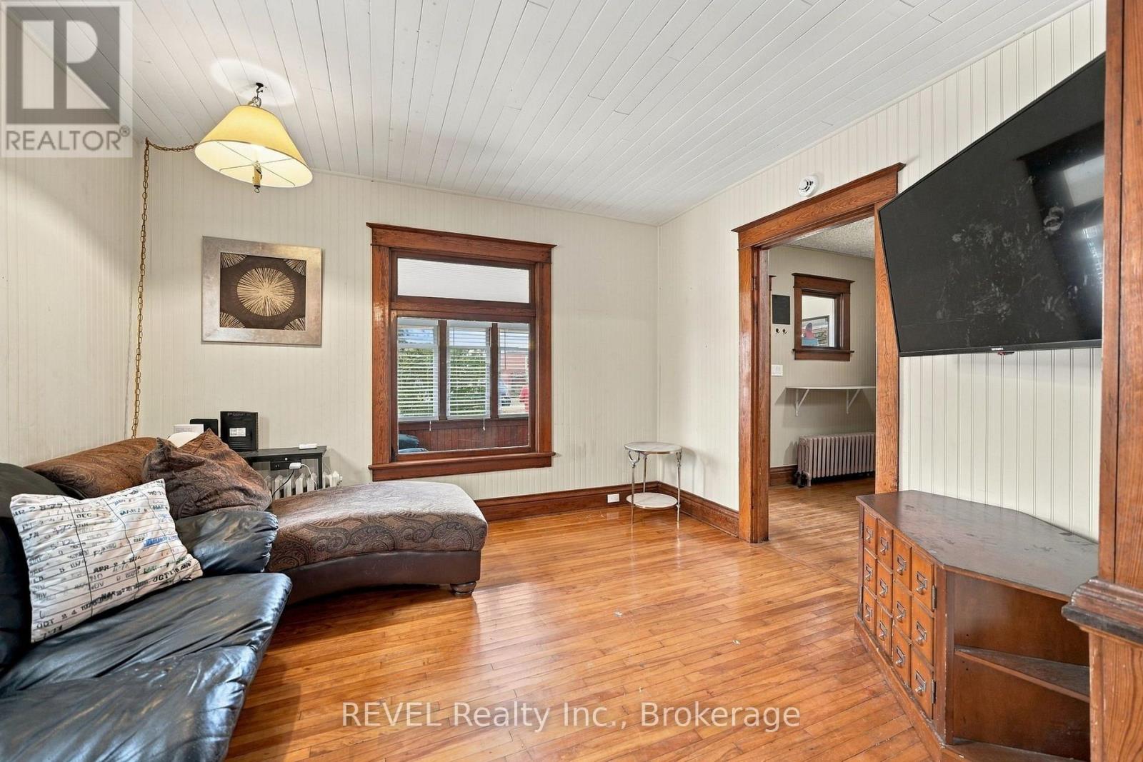 27 Christmas Street, Port Colborne, Ontario  L3K 1M3 - Photo 7 - X13857558